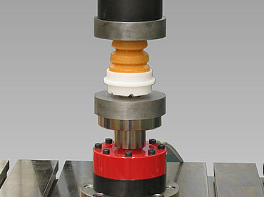 Dynamische Prüfung von Endlagendämpfern