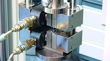 ISO 14126 ASTM D3410 Shear Loading Compression