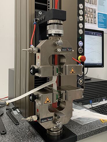 T-Peel Test auf zwickiLine