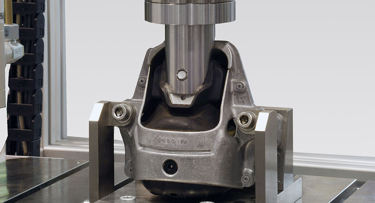 Fatigue Testing on Hydro Engine Mounts ZwickRoell