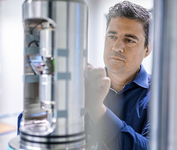 Rosen tests materials in hydrogen environment | ZwickRoell