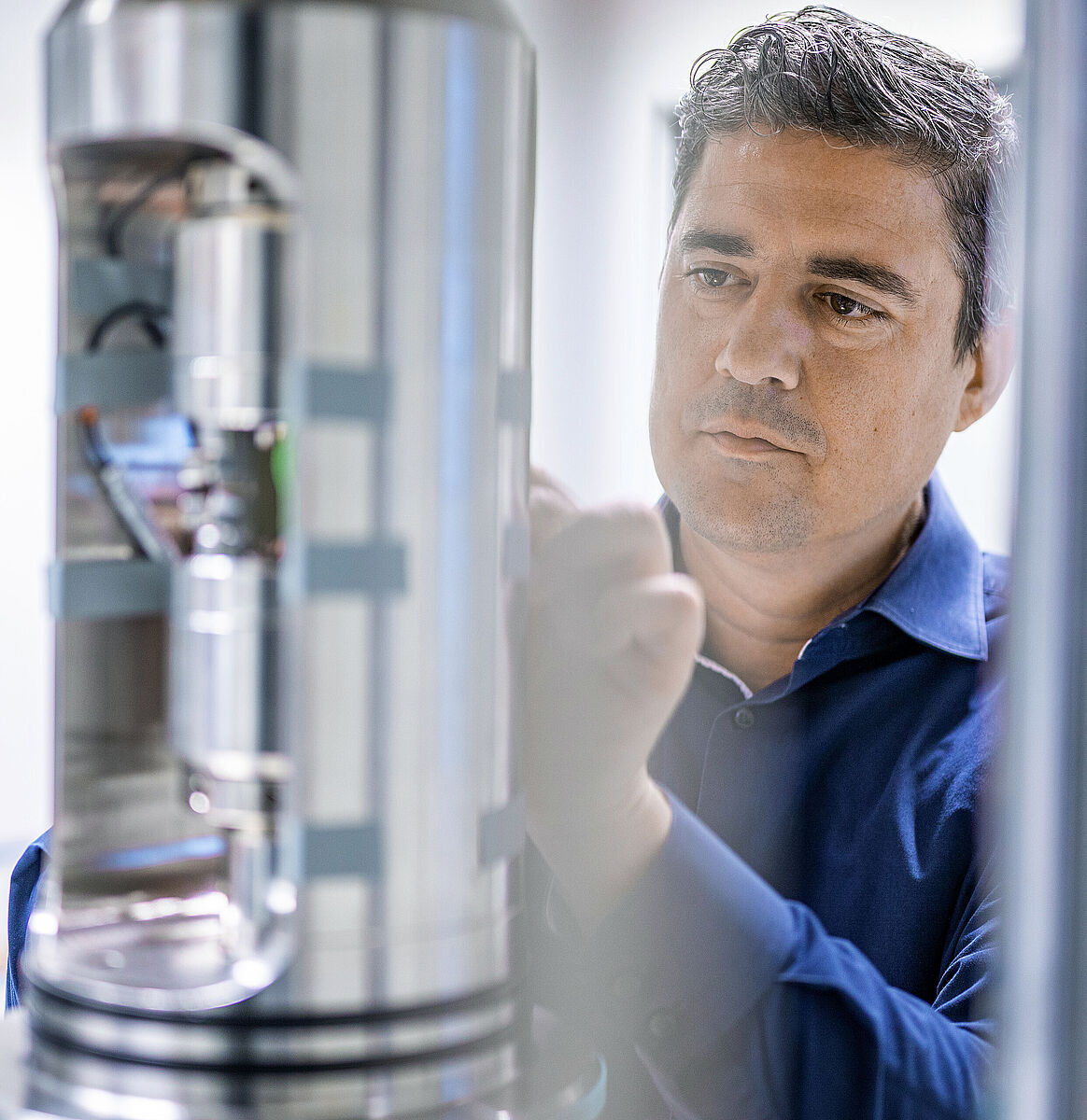Rosen tests materials in hydrogen environment | ZwickRoell