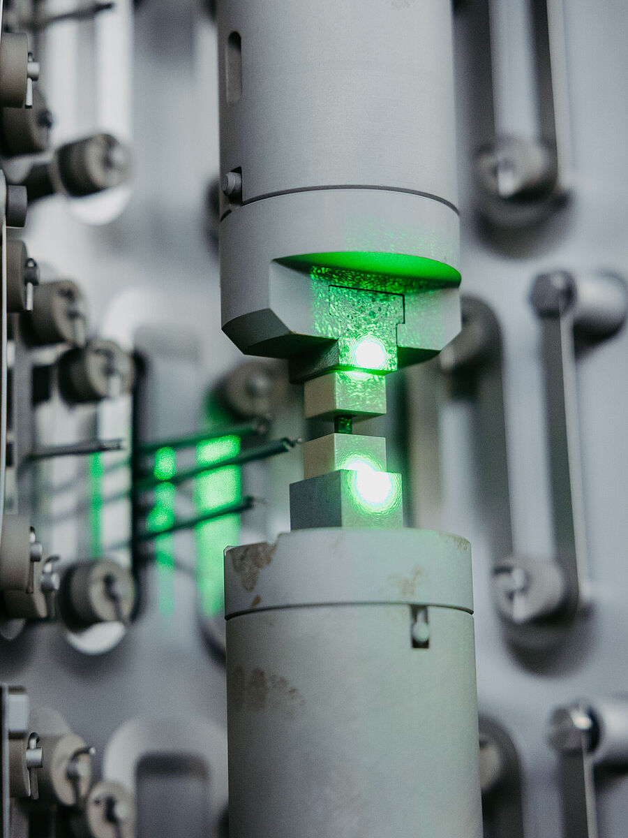 High-temperature creep test up to +1,500°C | ZwickRoell