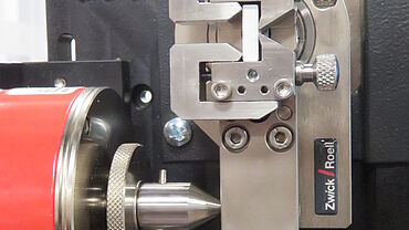 Dynstat bending-impact test with corresponding test fixture from ZwickRoell