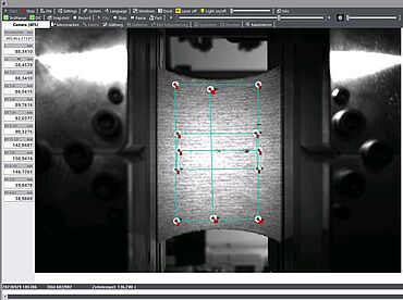 Video Extensometer mit der 2D Punktematrix charakterisieren Geotextilien wesentlich detailierter