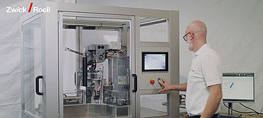 ZwickRoell solution for the plastics industry: automatic testing system roboTest I