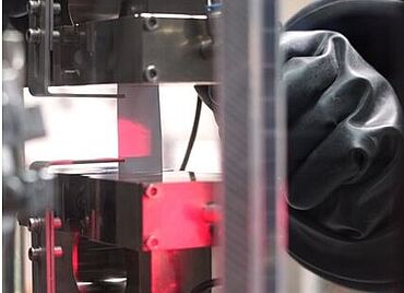 Testen van solid state-batterijen Testen van lithium-metaalfilm