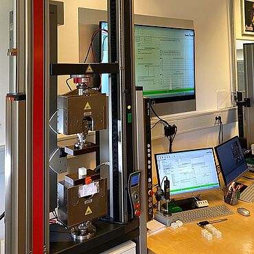 ZwickRoell Z020 Materialprüfmaschine mit Prüfsoftware testXpert