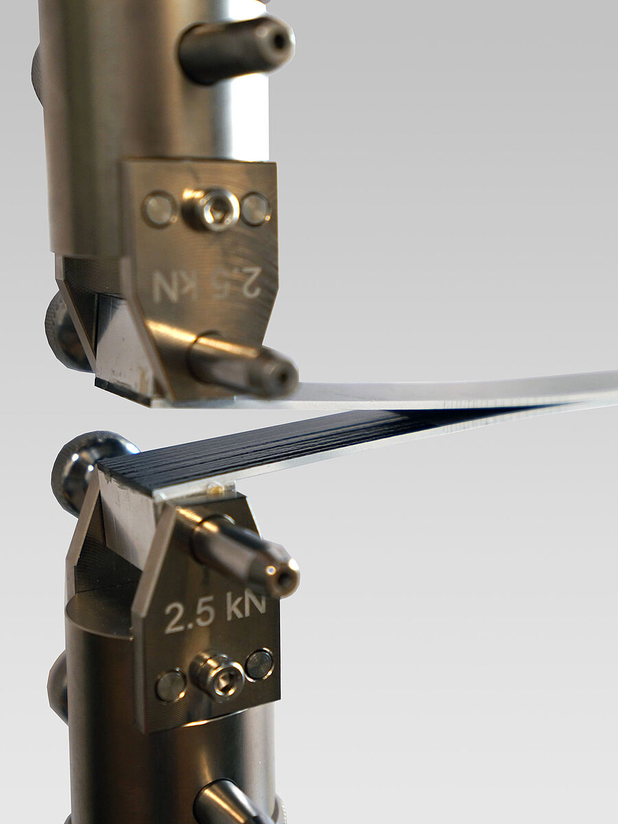 能量釋放速率ASTM D5528 | ASTM D7905 | ASTM D6671 | ZwickRoell