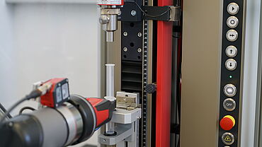 ISO 7886-1 Bestimmung der Kolben-Gleitkraft automatisiert