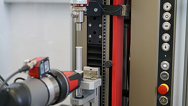 ISO 7886-1 Bestimmung der Kolben-Gleitkraft automatisiert