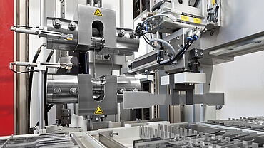 Geautomatiseerd testsysteem voor geautomatiseerde trektests op metaal volgens ISO 6892-1 of ASTM E8