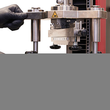 Preskušanje baterije: trdnost mehanske vezi med aktivnim materialom in substratom s preskusom adhezije v smeri Z