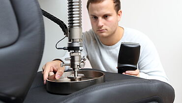 Sitzprüfung in der Automobilindustrie mit ZwickRoell