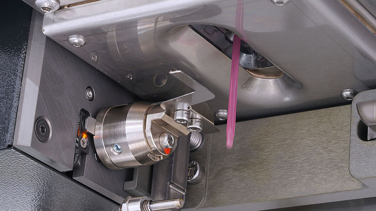 Extrusion plastometers | Melt flow index testers | ZwickRoell