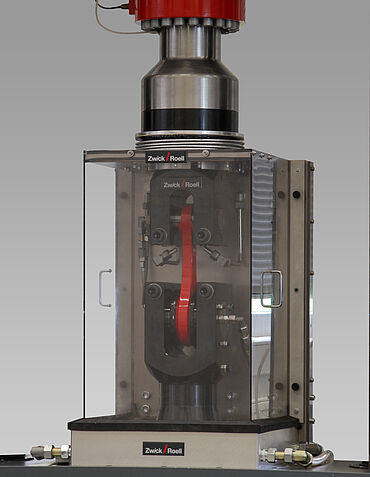 Pleuelprüfung mit Ölumgebung