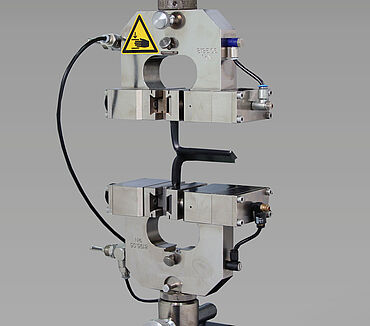 ASTM D624: Probekörper Typ T im Weiterreißversuch