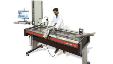 Neues horizontales Katheter-Prüfsystem von ZwickRoell ermöglicht realitätsnahe Prüfungen unter klinikähnlichen Bedingungen nach internationalen Normen wie ISO 10555, DIN EN ISO 25539, ASTM F623.