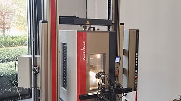 AllroundLine-Prüfmaschine für Prüfungen an Kunststoffen, Elastomere und Folien unter Temperatureinfluss