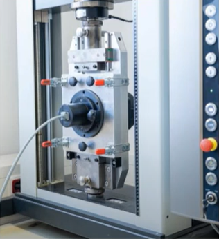 Forschungsprojekt DFG: Multifunktionale Analyse mechanischer und magnetischer Eigenschaften von Elektroblechen für E-Motoren