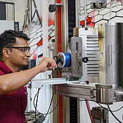 Laboratório de ensaio para ensaio de materiais