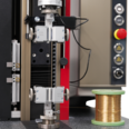 Essai sur fil fin avec machine d’essai zwickiLine et mâchoires à vis et coins Fmax 500 N