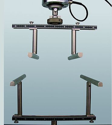 4-point flexure test kit for wafers