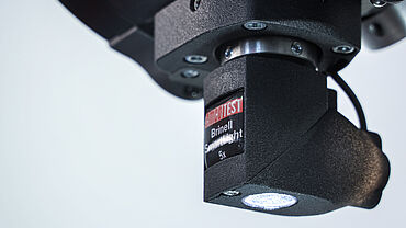 Твердомер по Бринеллю с объективом Brinell SmartLight для лучшего анализа отпечатков по Бринеллю