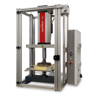 High cycle fatigue test with an electromechanical testing actuator 5 kN