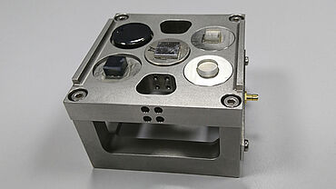 Steel specimen holder for 5 small specimen inserts for the nanoindenter