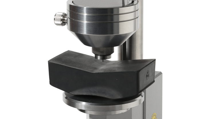 Shore hardness / durometer hardness: ASTM D2240 | ISO 48-4 | ZwickRoell
