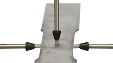 Automated measurement of the specimen cross section in the robotic testing system