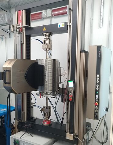 Le Politecnico di Torino utilise le système d'essai haute température de ZwickRoell pour développer de nouveaux matériaux composites jusqu'à +1 200°C