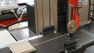 Testen van polymeer separatorlagen Wrijvingstest tussen separator en elektrode