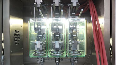 Kappa Multistation 3x10 kN met klantspecifiek vloeistofbad